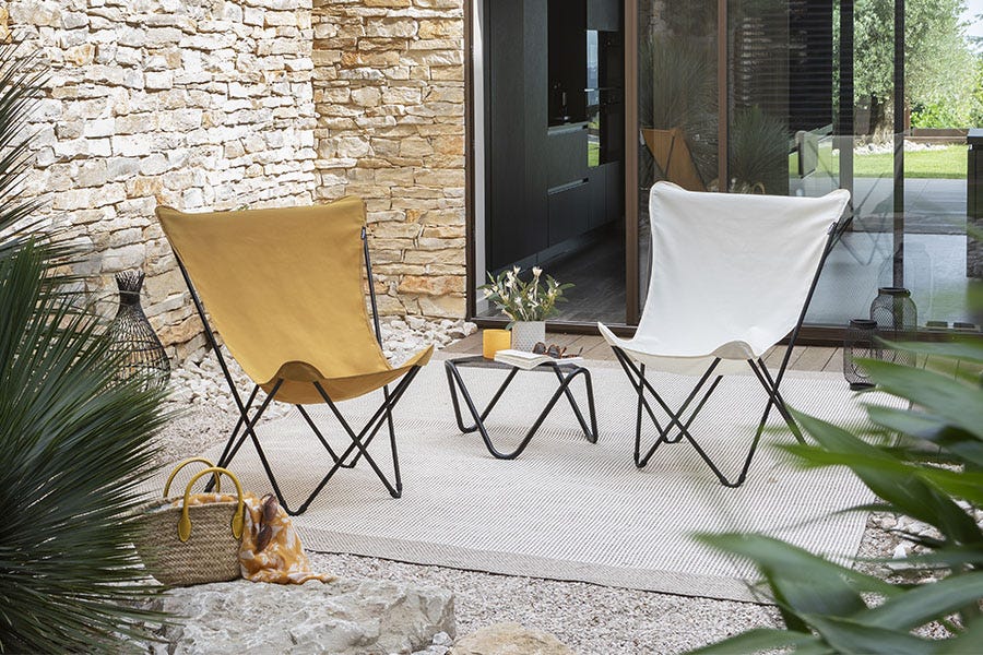 Inspiratie voor decoratie jaren 70 en jaren 2000. Papillon stoelen Pop Up Lafuma Mobilier